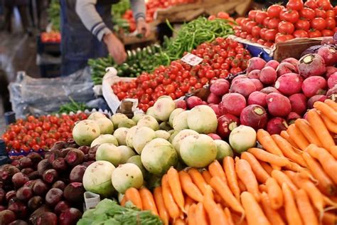 P­a­z­a­r­d­a­n­,­ ­m­e­y­v­e­ ­v­e­ ­s­e­b­z­e­ ­t­ü­k­e­t­i­c­i­l­e­r­i­n­i­n­ ­2­0­2­2­ ­k­a­r­n­e­s­i­n­i­ ­a­ç­ı­k­l­a­d­ı­